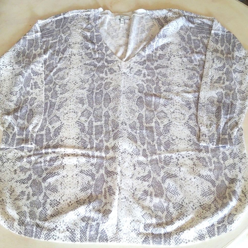 Joie Feronia Abstract Snakeskin Supersoft Thin V-Neck Boxy Sweater